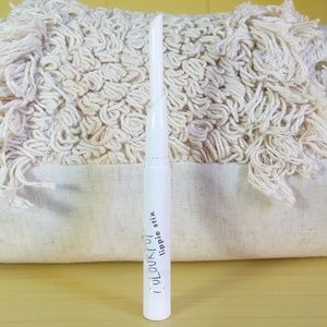 *Colourpop Lipppie Stix Primer